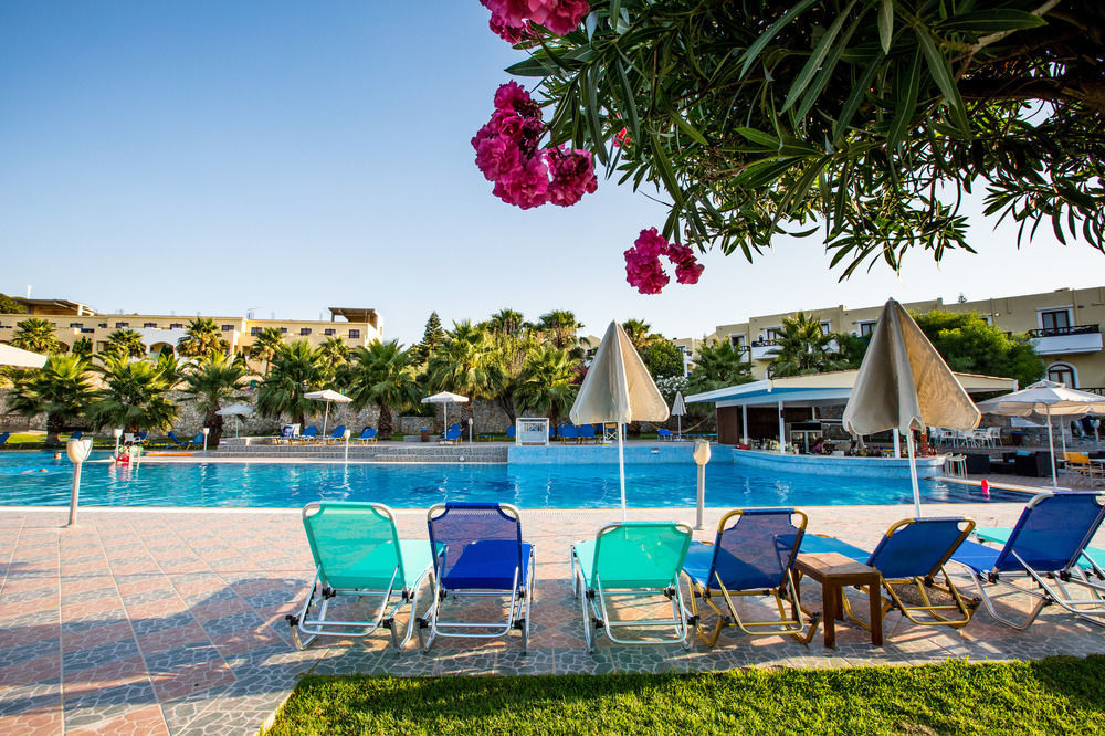 Langley Resort Almirida Bay Екстериор снимка